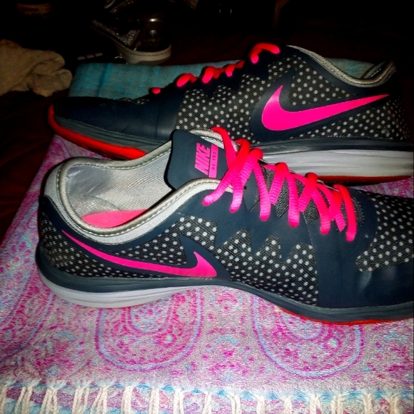 NIKE DF TR3 Women's Athletic Sneakers Size 10 - Picture 10 of 11